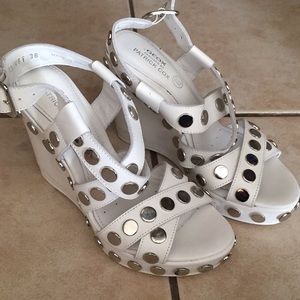 GEOX white wedges